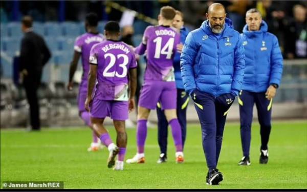 Anak buah Nuno Espirito Santo tampil longlai ketika bertandang di Arnhem. - Foto Getty Images