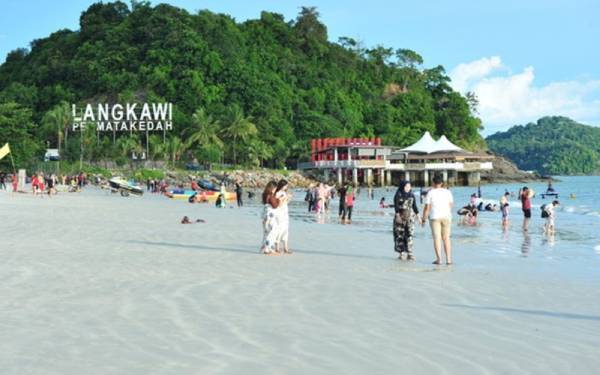 2 000 Pelancong Mula Bercuti Ke Pulau Langkawi Kosmo Digital