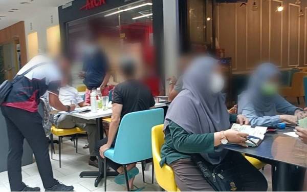 KKM menjalan penguatkuasaan bagi memastikan premis makanan bebas asap rokok.