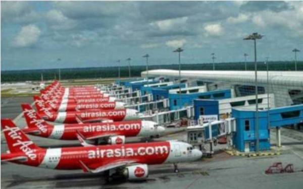 AOC disatukan AirAsia merekodkan faktor muatan sebanyak 67 peratus bagi suku ketiga berakhir 30 September, 2021, turun satu mata peratusan daripada tempoh yang sama tahun lepas.