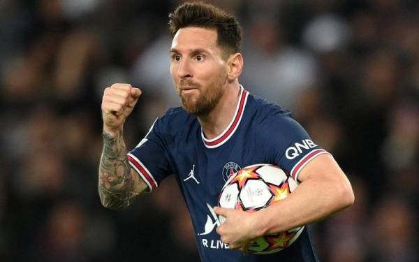 Messi tampil dua gol ketika membantu PSG mengatasi RB Leipzig, 3-2 di Paris. - Foto Champion League