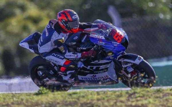 Hafizh ketika beraksi di GP Algarve. - FB Official Fan Club Hafizh Syahrin