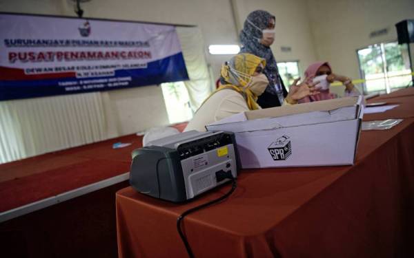 Sebanyak 7,601 kertas undi pos dikeluarkan Suruhanjaya Pilihan Raya Malaysia (SPR) kepada yang berhak bagi Pilihan Raya Negeri (PRN) Melaka. - Gambar hiasan