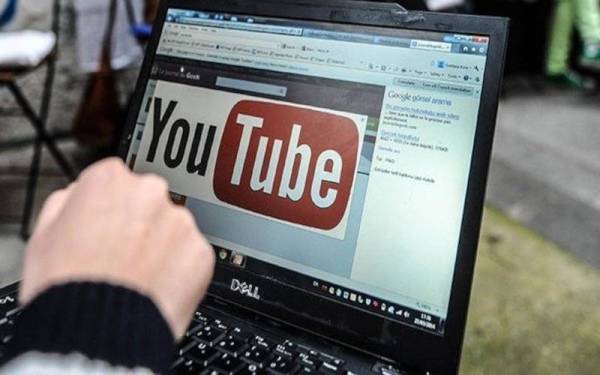 Komen berbaur negatif tidak lagi dipamerkan di platform media sosial YouTube. Foto AFP