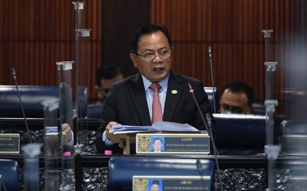 Timbalan Menteri Pertanian dan Industri Makanan I merangkap Ahli Parlimen Jasin Datuk Seri Ahmad Hamzah ketika Mesyuarat Khas Penggal Ketiga Parlimen Ke-14 di Parlimen hari ini.- Foto Bernama