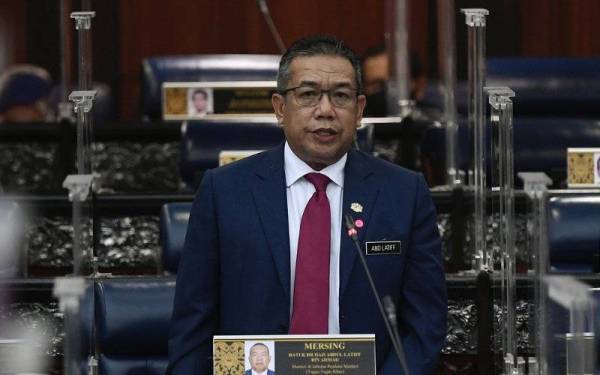 Datuk Dr Abdul Latiff Ahmad said the compensation payments were made to 6,584 families of those who died due to the virus. (Photo by Bernama)