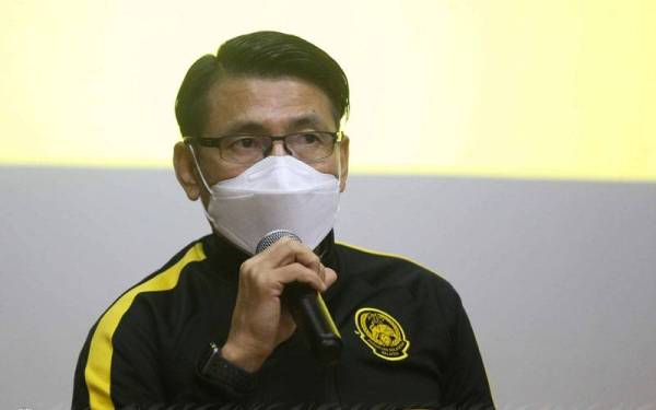 Cheng Hoe ketika sidang media mengumumkan senarai 28 pemain yang akan mengikuti kem latihan pusat Harimau Malaya bagi menghadapi Piala Suzuki AFF 2020 di Singapura bulan depan. -Foto: FB FAM