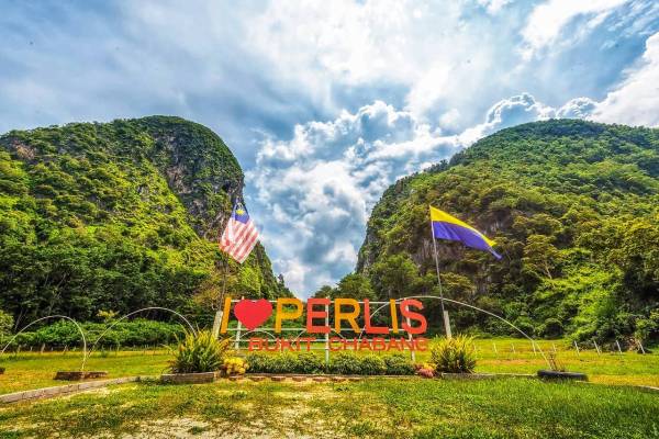 Bukit Chabang antara lokasi yang turut menjadi tumpuan pelancong untuk bergambar