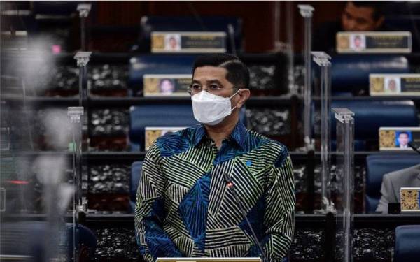 Mohamed Azmin pada Mesyuarat Khas Penggal Ketiga Parlimen Ke-14 di Bangunan Parlimen pada Khamis. - Foto Bernama 