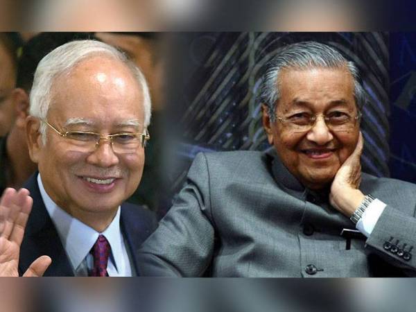 Dr Mahathir (kanan) dan Najib