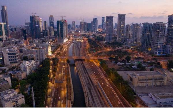 Tel Aviv sebuah bandar raya di Israel dinamakan sebagai bandar raya paling mahal di dunia untuk didiami, ketika kos hidup semakin tinggi di seluruh dunia.