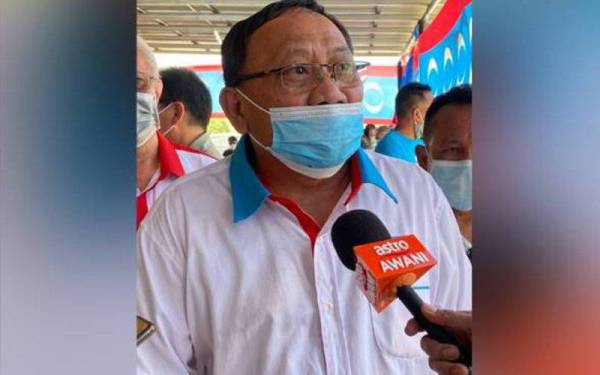 Pencalonan Munan Laja diumumkan oleh Presiden PKR, Datuk Seri Anwar Ibrahim semasa Jelajah Presiden Parti Keadilan Rakyat (PKR) hari ini. - Astro Awani