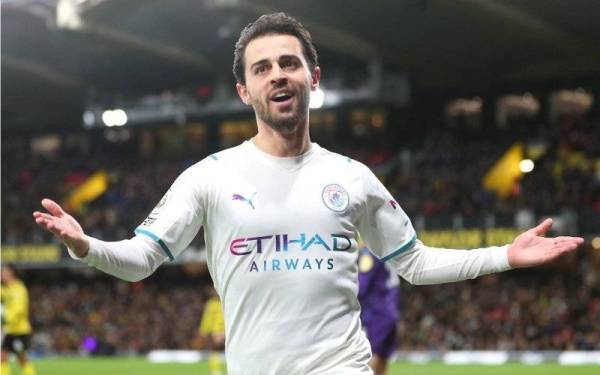 Silva cemerlang ketika membantu Manchester City menewaskan Watford di Vicarage Road.