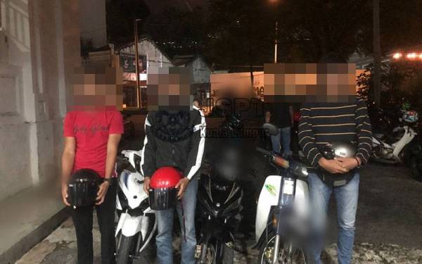 Antara penunggang motosikal yang ditahan dalam operasi JPST KL sejak Jumaat lalu hingga Ahad.