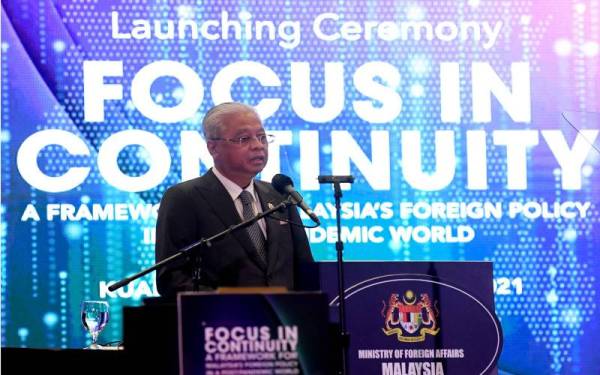 Ismail Sabri Yaakob berucap ketika melancarkan Kerangka Dasar Luar Malaysia, bertemakan 'Focus in Continuity: A Framework for Malaysia’s Foreign Policy in a Post-Pandemic World', pada Selasa. - Foto Bernama 