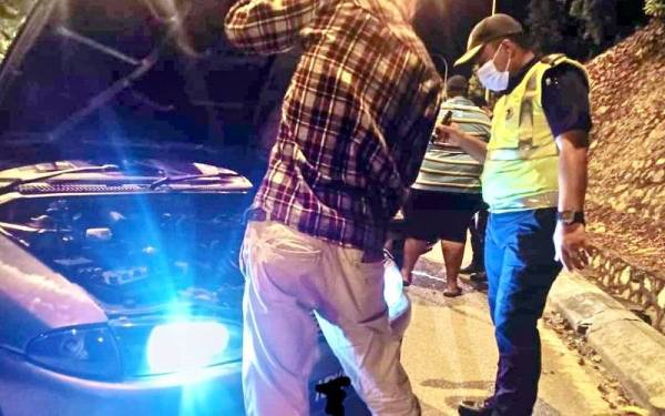 JPJ membuat pemeriksaan pada kenderaan yang menggunakan lampu HID.