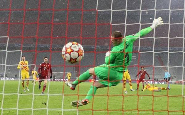 Leroy Sane meledak jaringan buat Bayern Munich di Allianz Arena.