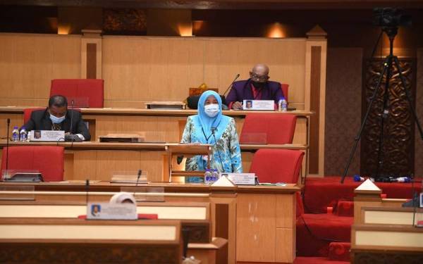 Wan Norashikin ketika menjawab soalan Salbiah Mohamad (BN- Temengor) ketika sesi soalan lisan dalam Sidang Dewan Undangan Negeri (DUN) di Ipoh pada Isnin.