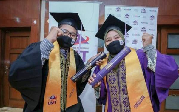 Anak pemandu UMT kongsi kejayaan cemerlang di pentas konvokesyen