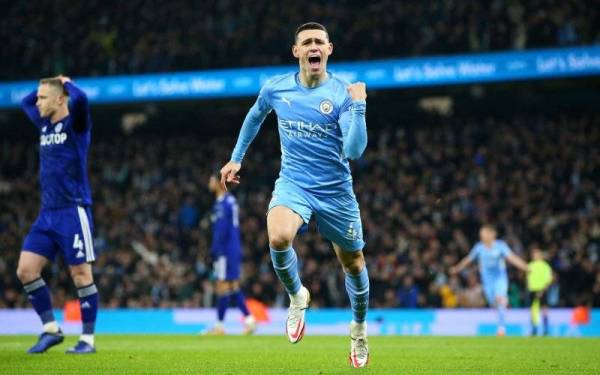 Phil Foden antara penjaring gol Manchester City ketika melayan kunjungan Leeds United.