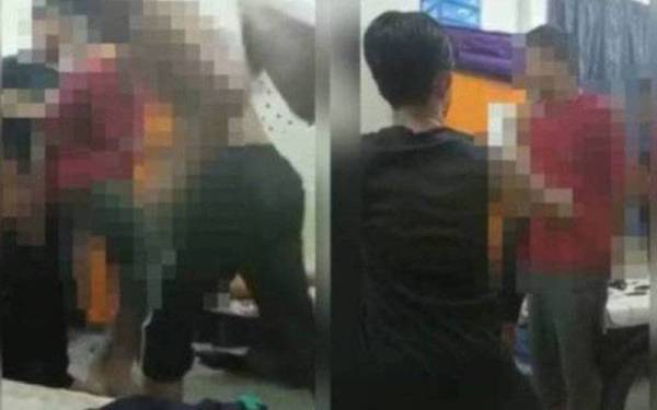 Kejadian buli di sebuah sekolah berasrama penuh di Kuala Kangsar yang dikongsi warganet di media sosial.