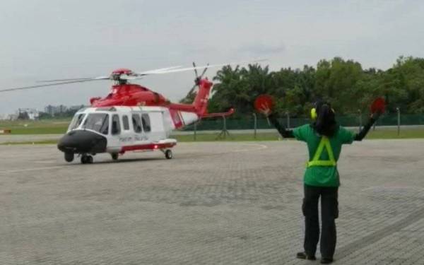 Helikopter Maritim Malaysia antara tiga aset digunakan untuk pencarian udara operasi carilamat mangsa bot terbalik di Tanjung Balau.