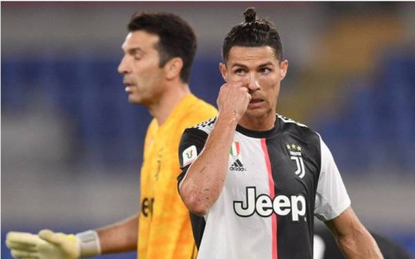 Gianluigi Buffon menyifatkan kedatangan Cristiano Ronaldo ke Stadium Juventus pada 2018 menjadi punca The Old Lady kehilangan DNA sebagai sebuah gergasi Eropah. - Foto fail Bernama