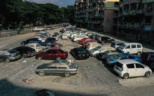 Amat penting untuk mangsa banjir mengenal pasti pihak yang menunda kenderaan mereka untuk mengelakkan kerumitan di kemudian hari.