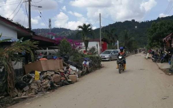 Lokasi pasca banjir di Nanding, Hulu Langat.