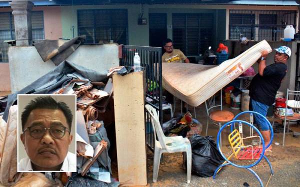 Dua sukarelawan membersih rumah penduduk di Taman Perumahan Bukit Rangin pada Ahad. - Foto Bernama, gambar kecil: Mohd Sharkar Shamsudin