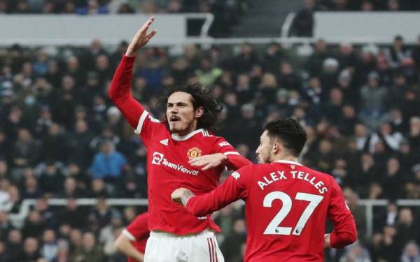 Cavani penyelamat Manchester United ketika berdepan Newcastle United di St James' Park.