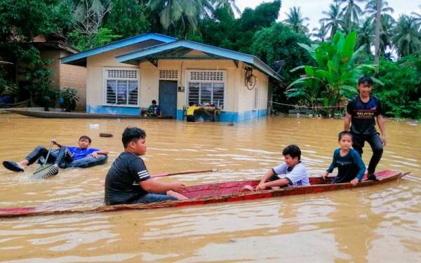 Sebanyak 223 kes penyakit berjangkit dikesan dalam kalangan mangsa banjir di lima daerah di Kelantan sejak kejadian banjir besar pada 17 Disember lepas. Foto Bernama