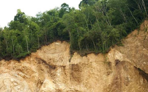 Lima lagi insiden tanah runtuh direkodkan