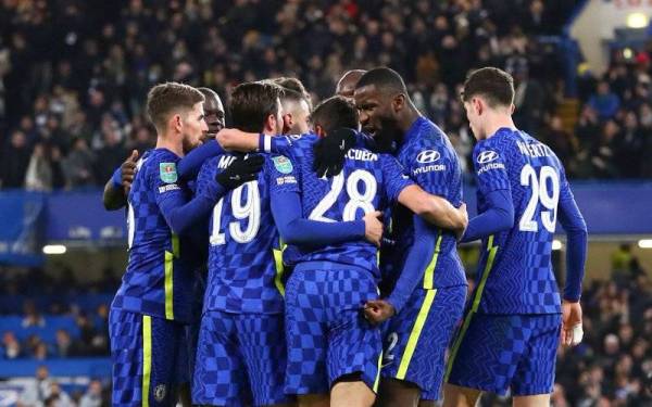 Chelsea membawa bekalan dua gol menjelang aksi timbal balik kedua Piala Liga selepas menewaskan Tottenham di Stamford Bridge.