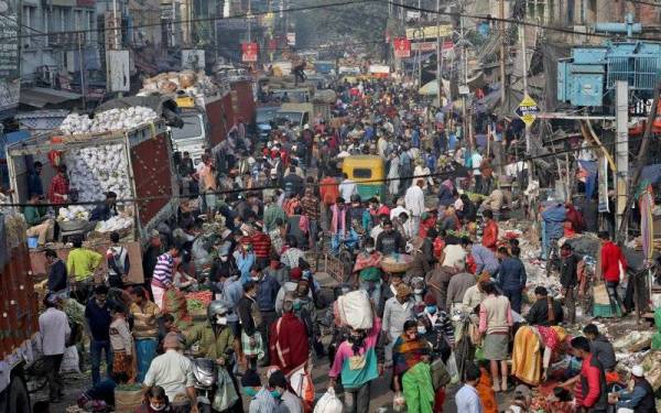 India mencatatkan lebih 159,000 jangkitan Covid-19 baharu dalam tempoh 24 jam terakhir- Foto Reuters