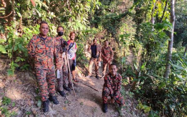 Lelaki berkenaan berjaya ditemukan anggota bomba selepas nyaris sesat ketika mendaki Bukit Broga pada Khamis.