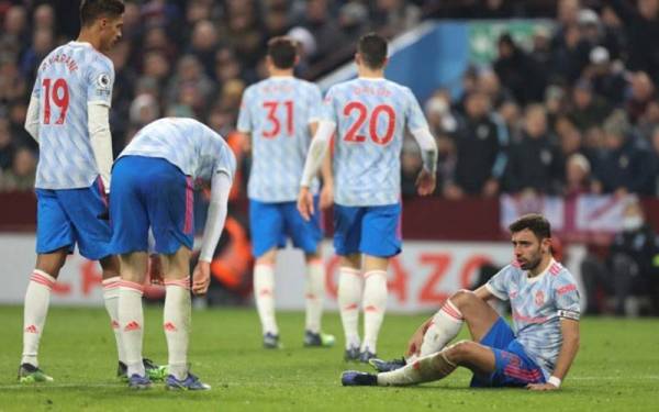 Pemain United kecewa setelah terikat 2-2, ketika berdepan Aston Villa. - Foto dailynation today