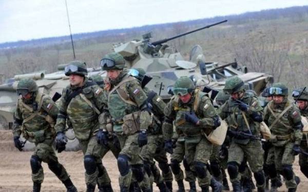 Rusia meningkatkan latihan ketenteraan selepas berdepan amaran keras Barat jika ia tetap melancarkan kempen pencerobohan ke atas Ukraine. - Foto Agensi