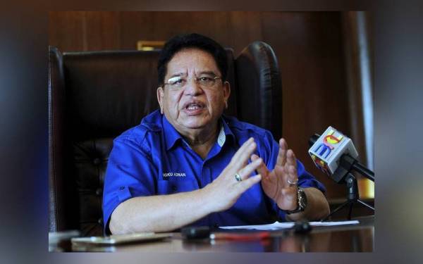 Tengku Adnan - Foto fail Bernama