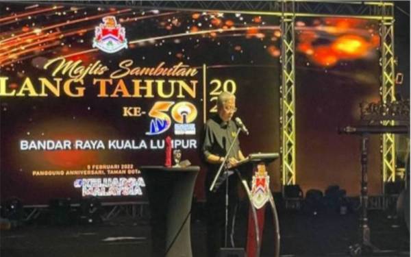 Ismail Sabri ketika berucap semasa Majlis Sambutan Ulang Tahun ke-50 Bandaraya Kuala Lumpur, di sini pada malam Sabtu. 