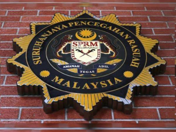 Lima pegawai Mara yang dikaitkan dengan isu integriti dan salah guna kuasa, membabitkan anak syarikat agensi itu, Mara Corp akan dipanggil memberi keterangan di Ibu Pejabat SPRM Putrajaya pagi Jumaat.