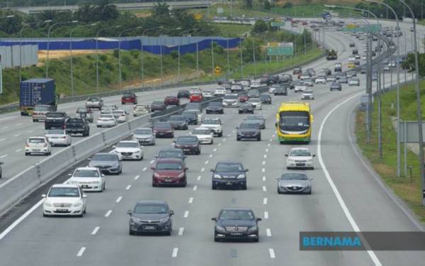 JPJ akan menawarkan pemberian insentif Pengecualian Bayaran Fi LKM sepenuhnya untuk kenderaan EV dan kenderaan motor untuk OKU. - Gambar hiasan/Foto Bernama