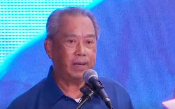 Muhyiddin ketika berucap pada Pentas Perikatan Nasional DUN Tenggaroh PRN Johor pada Rabu.