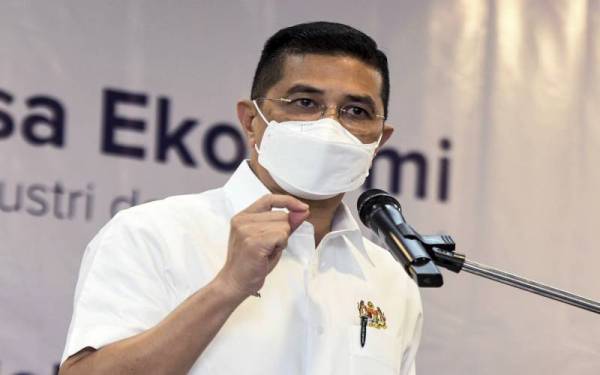 Menteri Kanan Perdagangan Antarabangsa dan Industri Datuk Seri Mohamed Azmin Ali -Foto Bernama