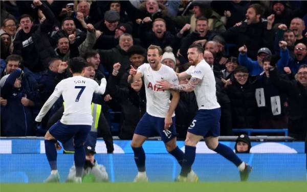 Kane menjadi duri dalam daging buat Manchester City ketika Tottenham Hotspur bertandang ke Etihad. - Foto Premier League