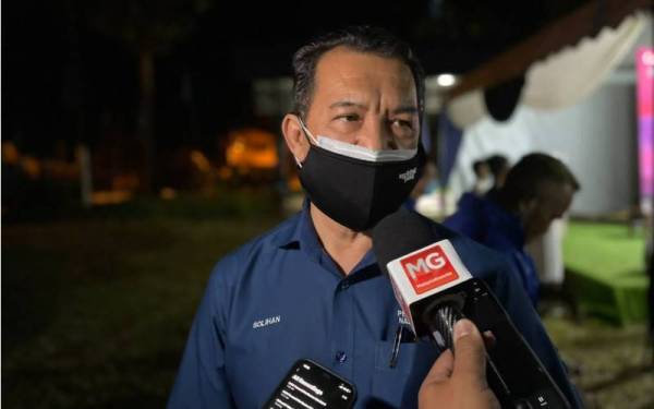 Mohd Solihan ketika ditemui media selepas Ceramah Umum di Padang Komuniti Bukit Mor, Muar pada Khamis.