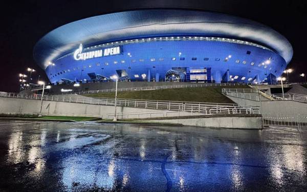 Stadium St Petersburg juga dikenali Gazprom Arena.