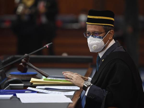 Yang Dipertua Dewan Rakyat, Datuk Azhar Azizan Harun. - Foto Bernama