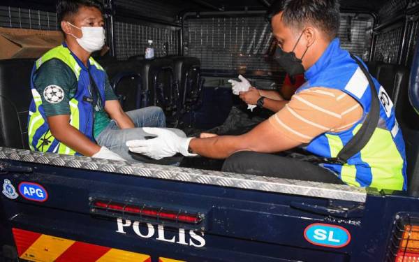 Magindran merupakan salah seorang daripada empat mangsa yang terkorban dalam kejadian tanah runtuh di Taman Bukit Permai 2, Ampang pada Khamis. - Foto Bernama