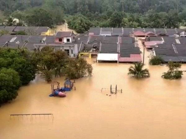 Risiko kejadian banjir kilat meningkat ketika fasa peralihan monsun.